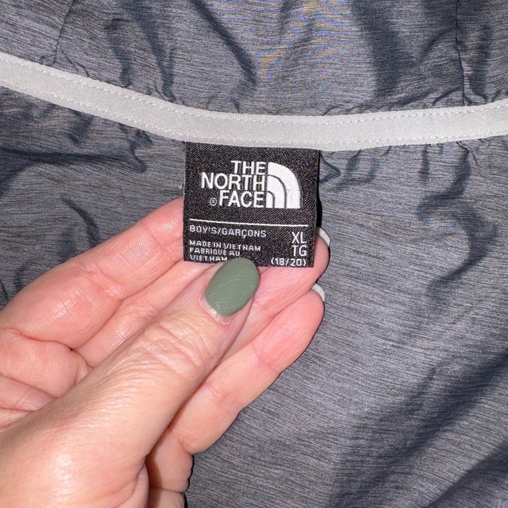The North Face Charcoal Boys Jacket - Picture 4 of 4